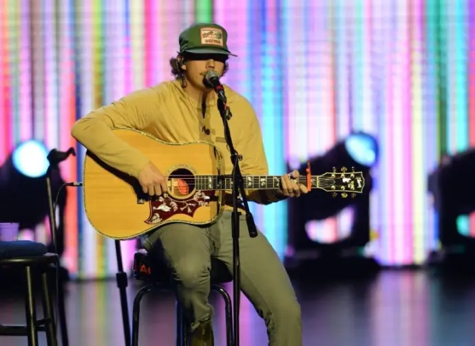 Dylan Marlowe performs in Hollywood^ Florida on November 14^ 2024 as part of Audacy’s Stars and Strings benefit concert.