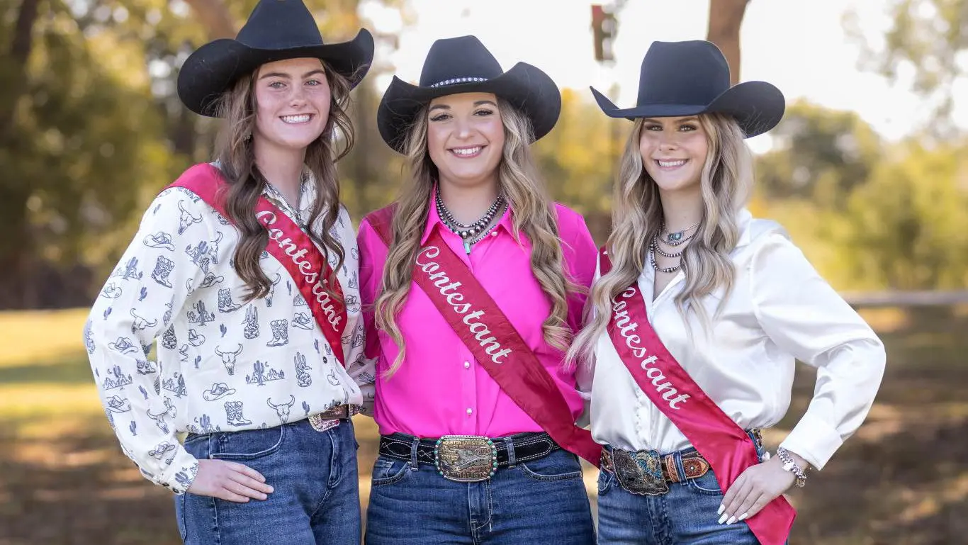 565130775_1240653414762025_5774162312473317414_n_edited