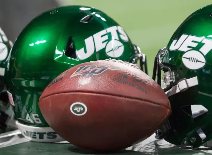 New York Jets Helmet - week #3 of the 2019 NFL Pre-Season Game Atlanta Falcons Host the New York Jets on Thursday August 15th 2019 at the Mercedes Benz Stadium in Atlanta Georgia USA