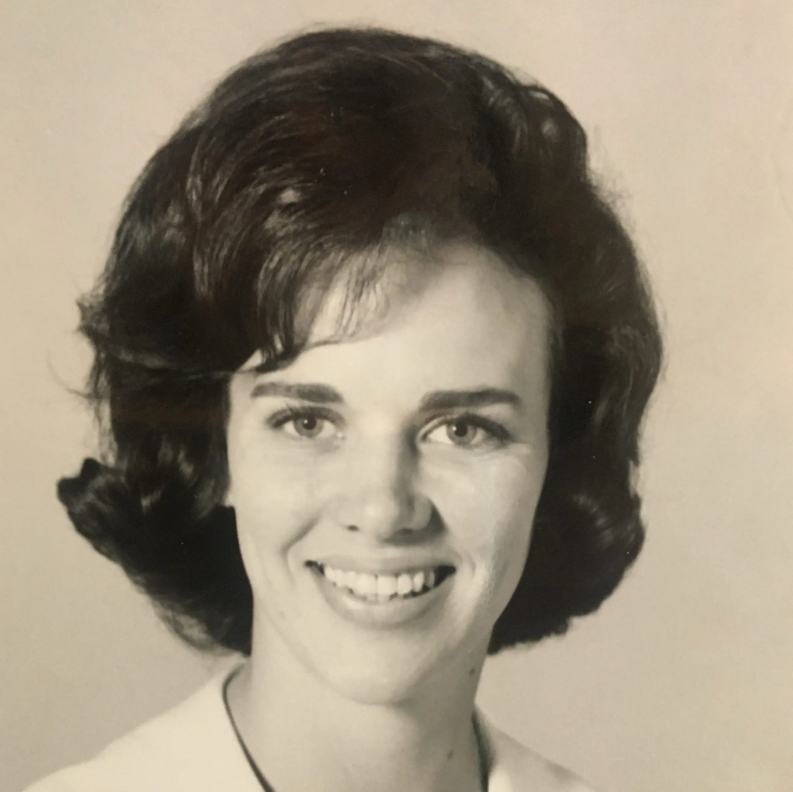 1777559836-882267_comolli_obit_pic
