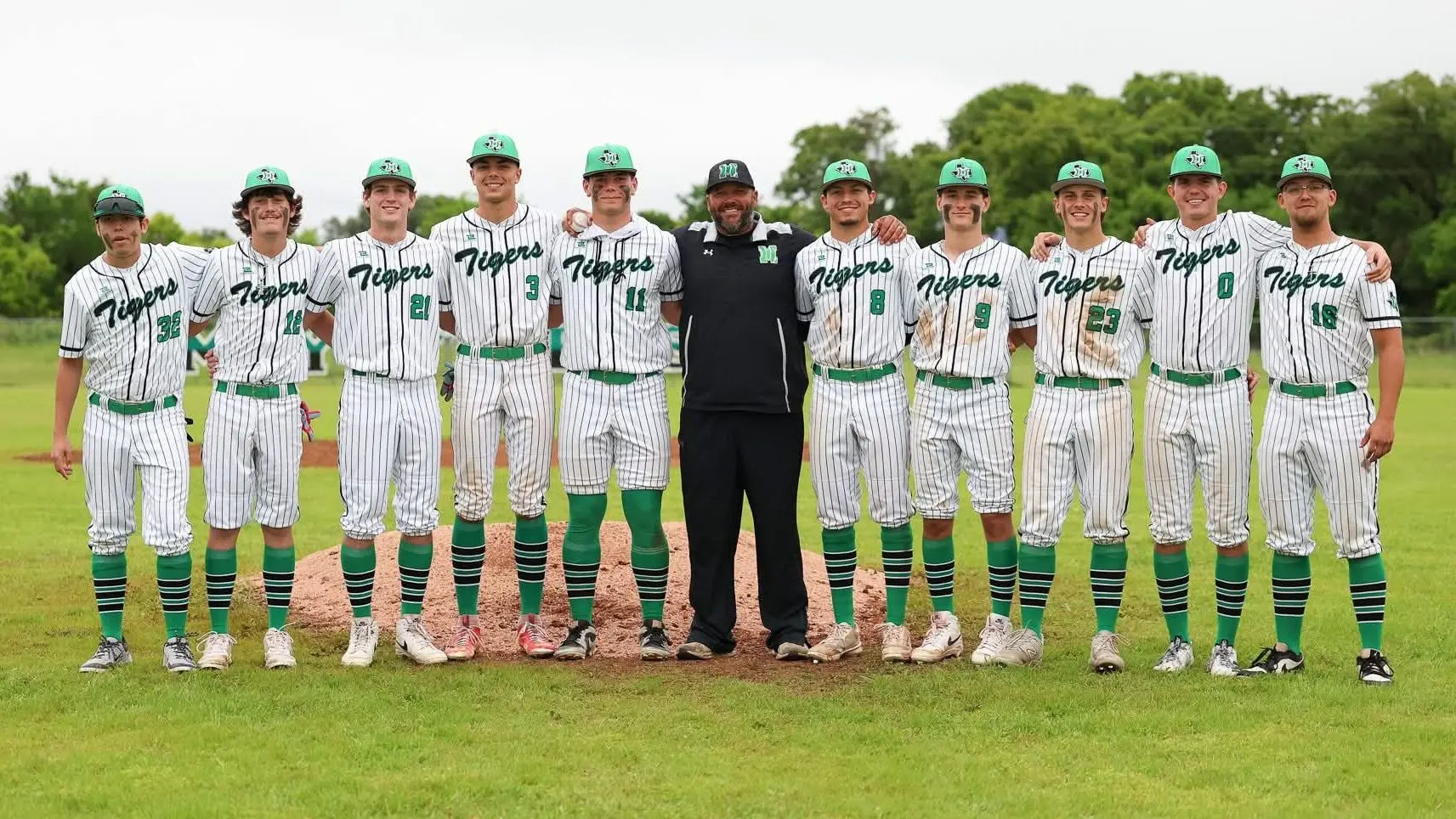 may-baseball-seniors-26-2