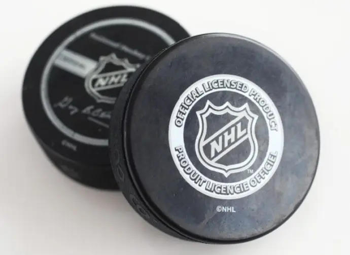 Official licensed hockey puck for NHL^ National hockey league