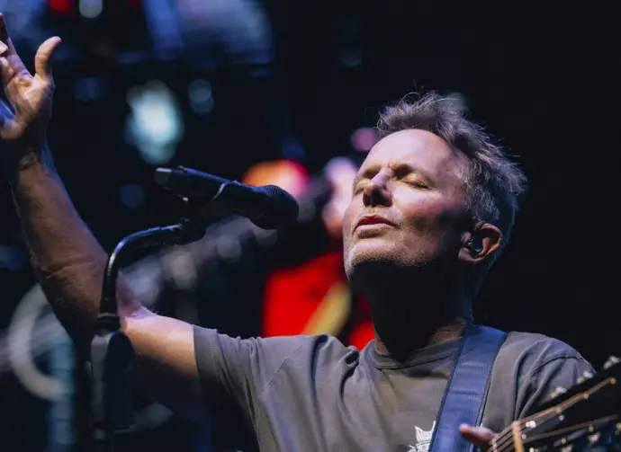 chris-tomlin-in-concert