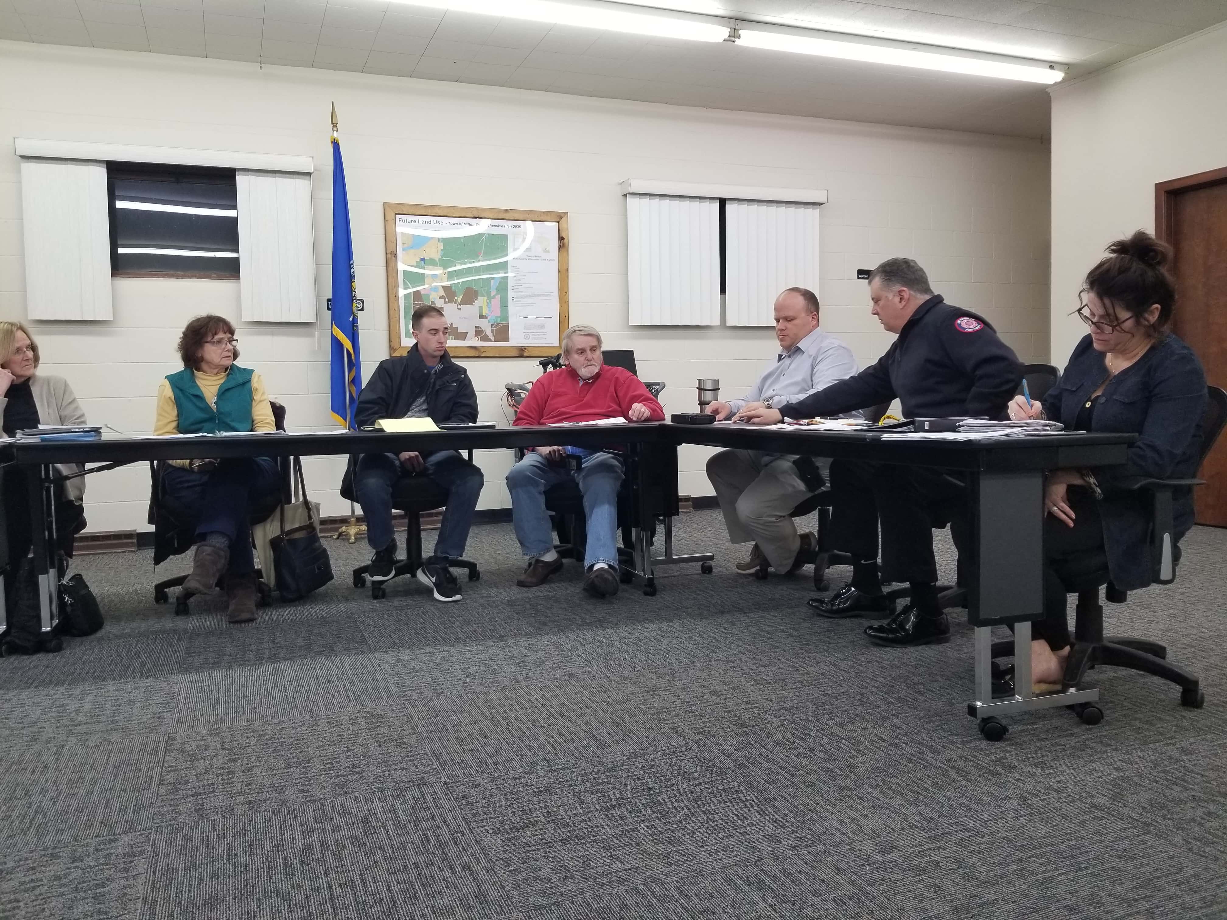 milton-fire-commission-ernie-rhodes