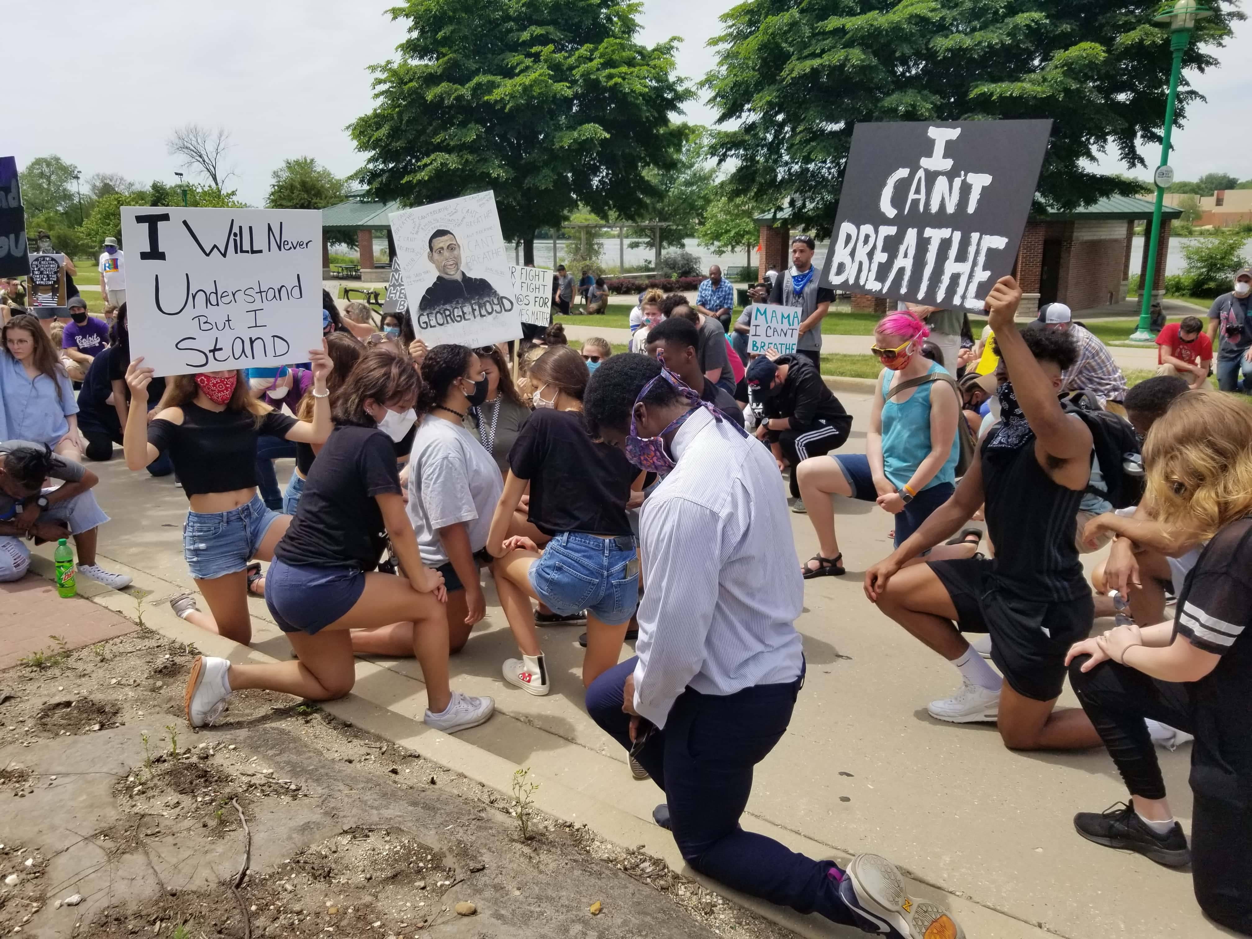 protest-kneel-beloit-blm-2