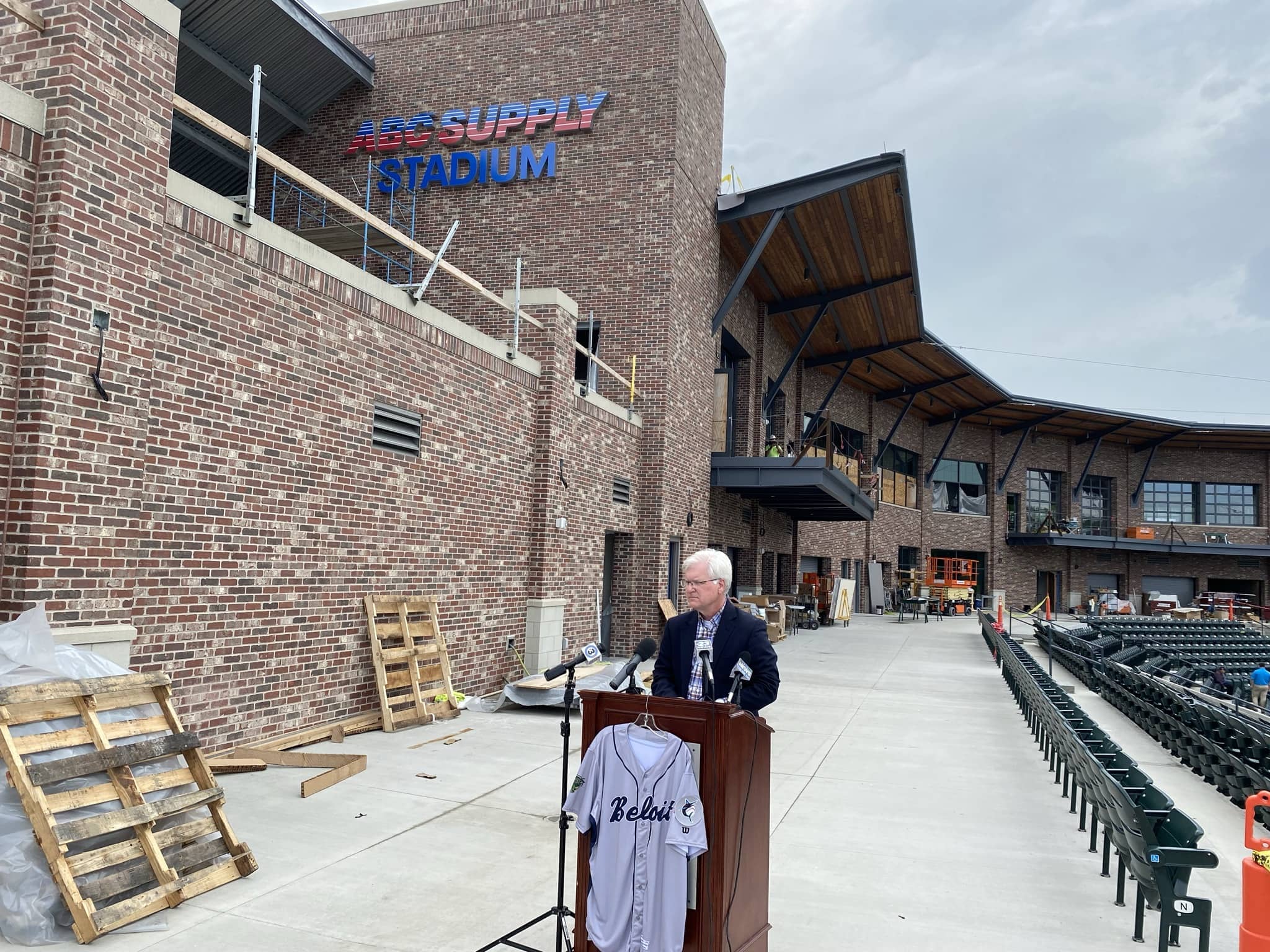snappers-jeff-jurgella-stadium