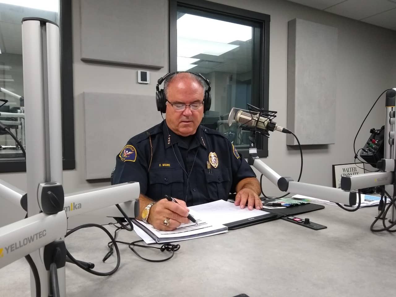 janesville-police-chief-dave-moore-joins-your-talk-show-on-wclo