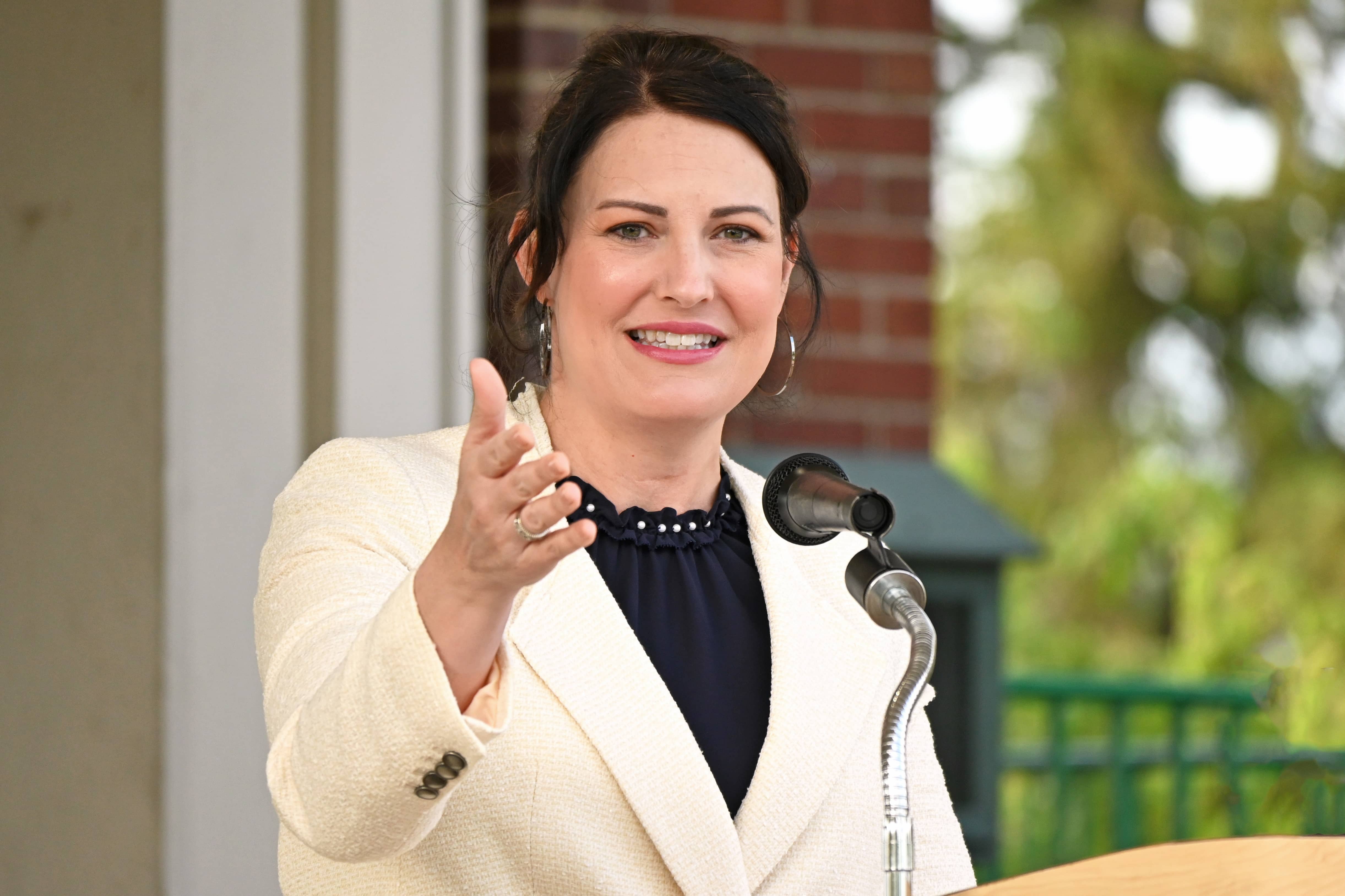 lori-curtis-luther-beloit-2