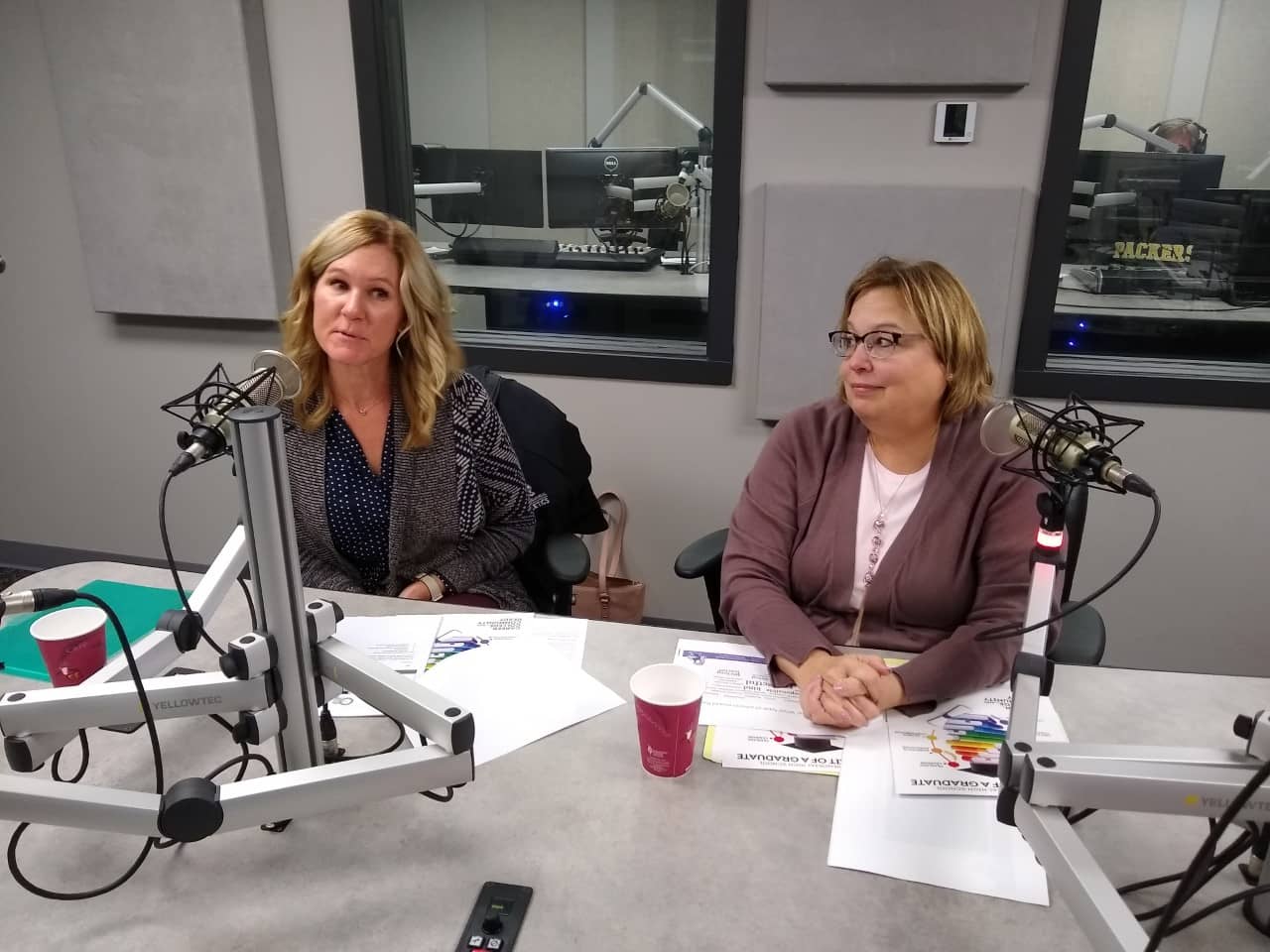emily-pelz-principal-of-beloit-memorial-high-school-and-monica-krysztopa-chief-of-communications-and-marketing648616