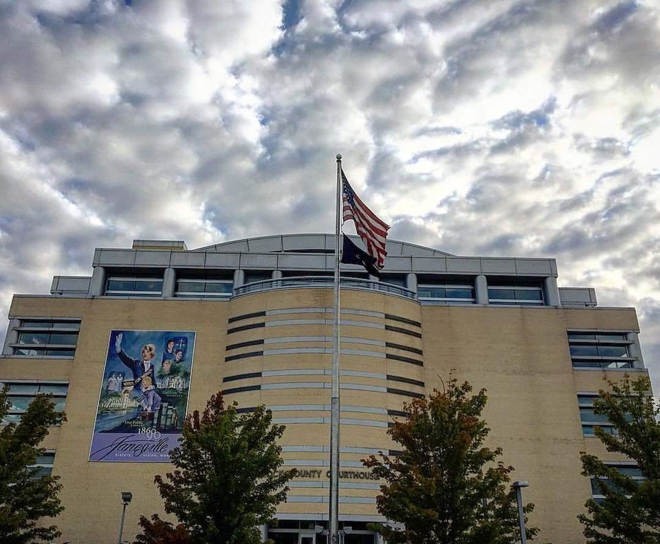 rock-county-courthouse659053