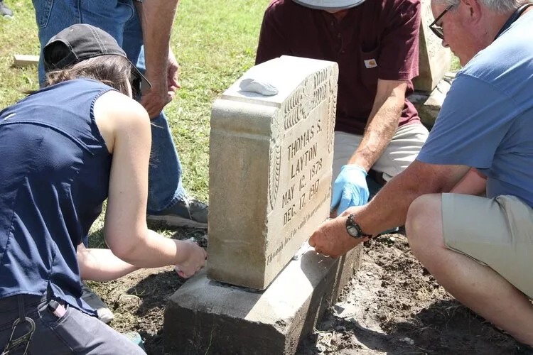 grave-restore107303