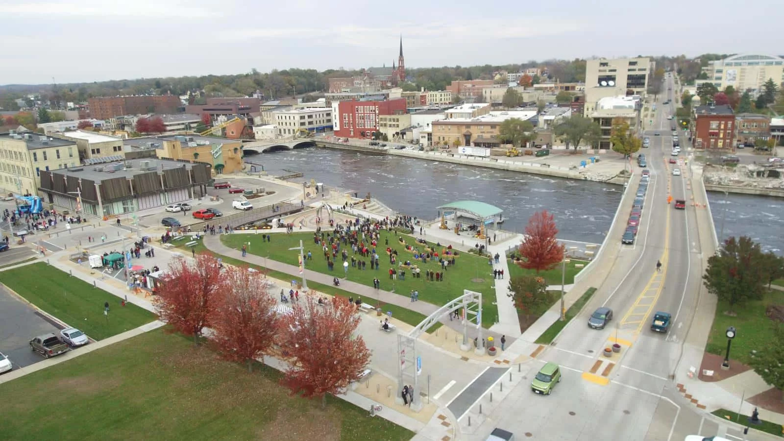 janesville-town-square989335
