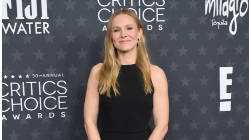 Kristen Bell at the Critics Choice Awards 2025. SANTA MONICA^ USA. February 07^ 2025