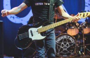 Video: Jason Newsted RoCKS it.. Video: Jason Newsted RoCKS it..