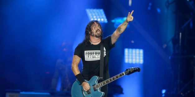 How Bruce Springsteen humiliated Dave Grohl.. How Bruce Springsteen humiliated Dave Grohl..