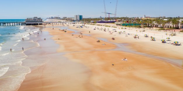 Memorial Day Brings Crowds To Popular Spots Despite Social Distancing Warnings Memorial Day Brings Crowds To Popular Spots Despite Social Distancing Warnings