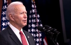 President Biden clarifies his stance after Ukrainian President takes issue with his comments