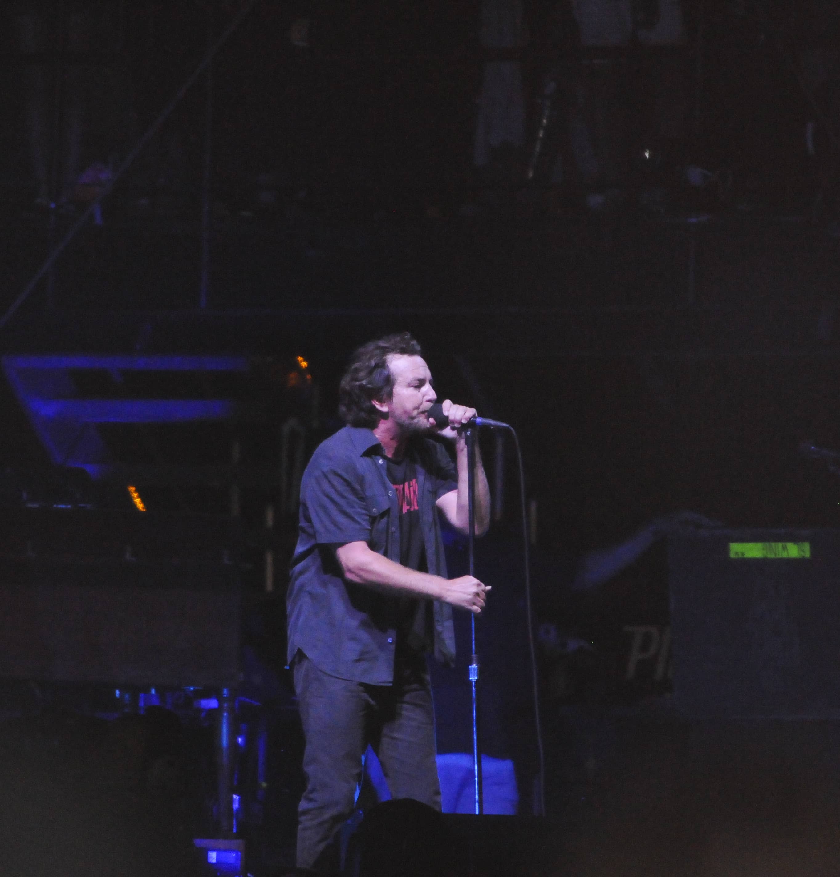 Eddie Vedder celebrates #1 with new solo release! | 100.7 WZXL