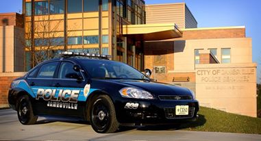 janesville-police-car-and-station