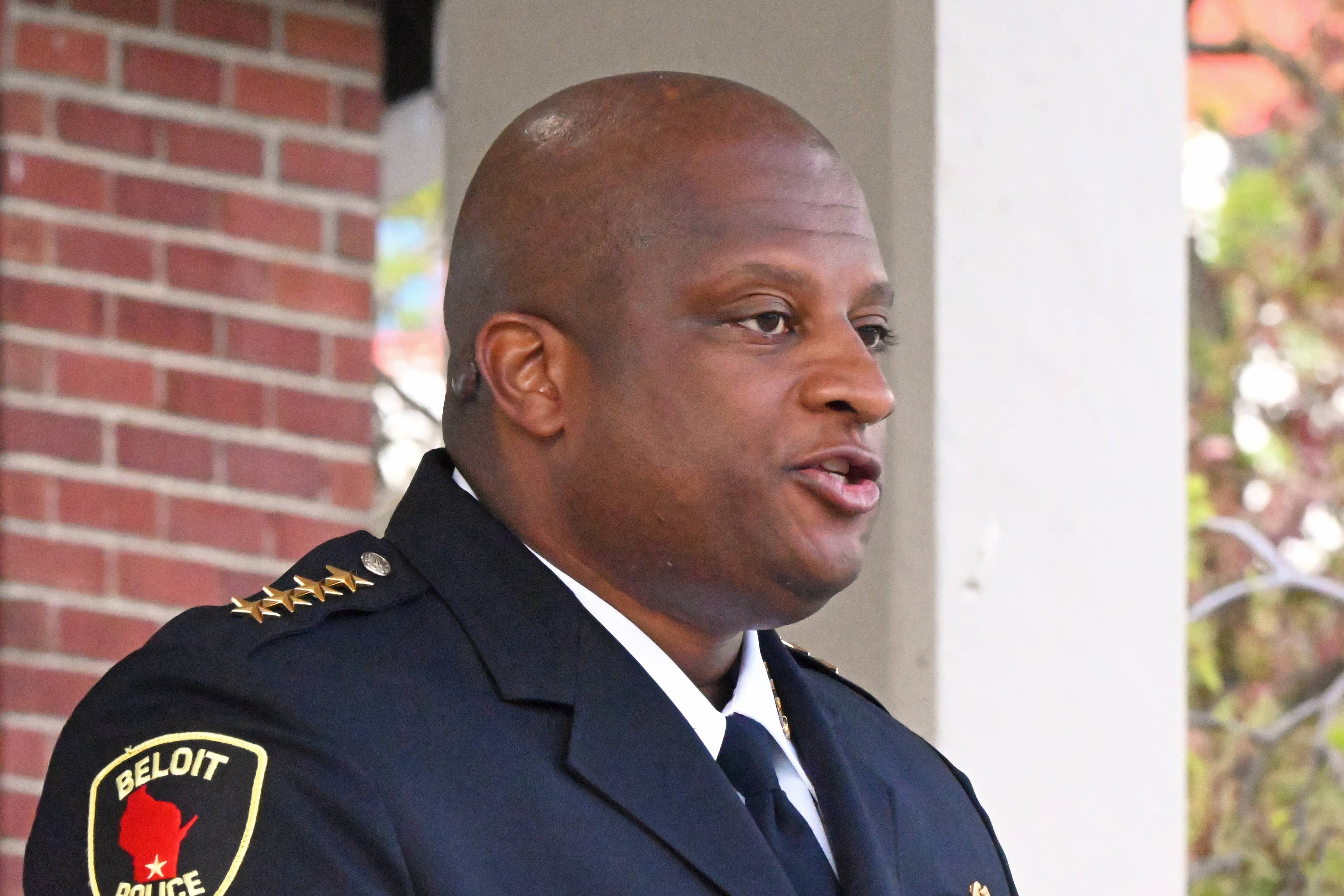 chief-andre-sayles-beloit-police-close