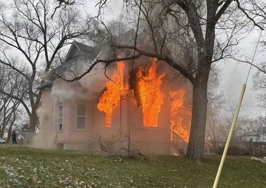 beloit-fire-100-block-bluff-st-01022449022