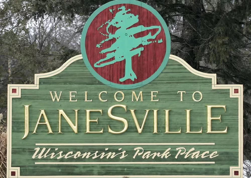 janesville-city-of-parks-sign246372