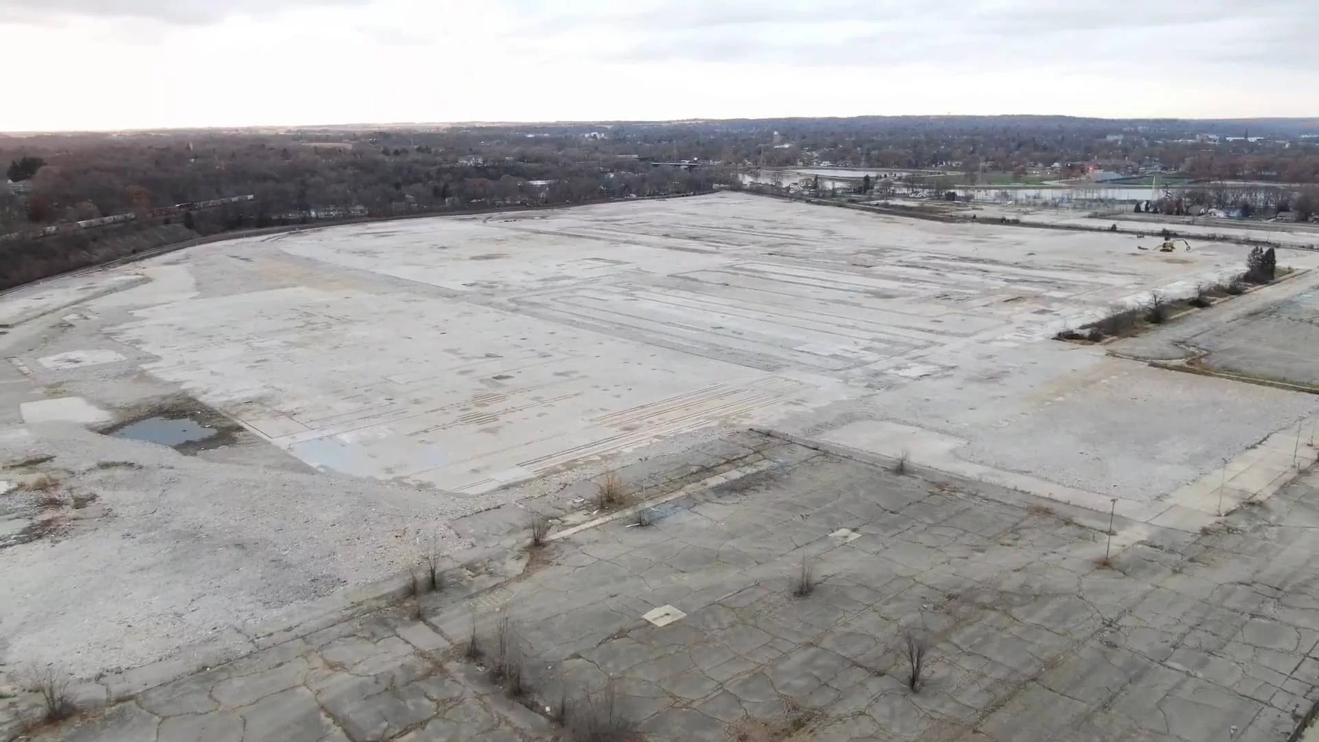 gm-assembly-plant-site730100