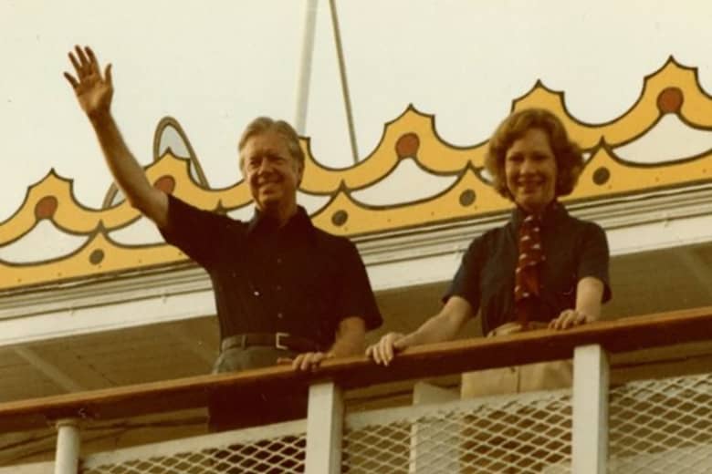 president-carter-waving