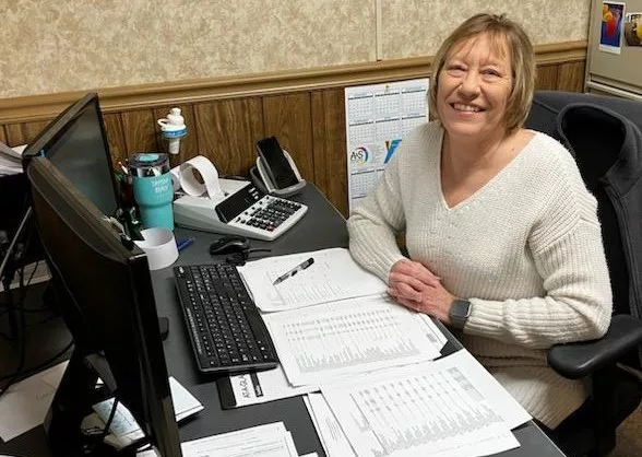 sherry-windland-at-desk-2023