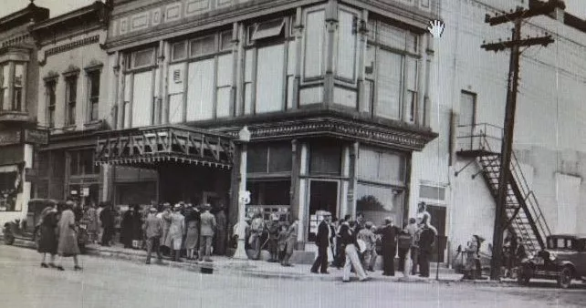 clark-theatre-opening-night