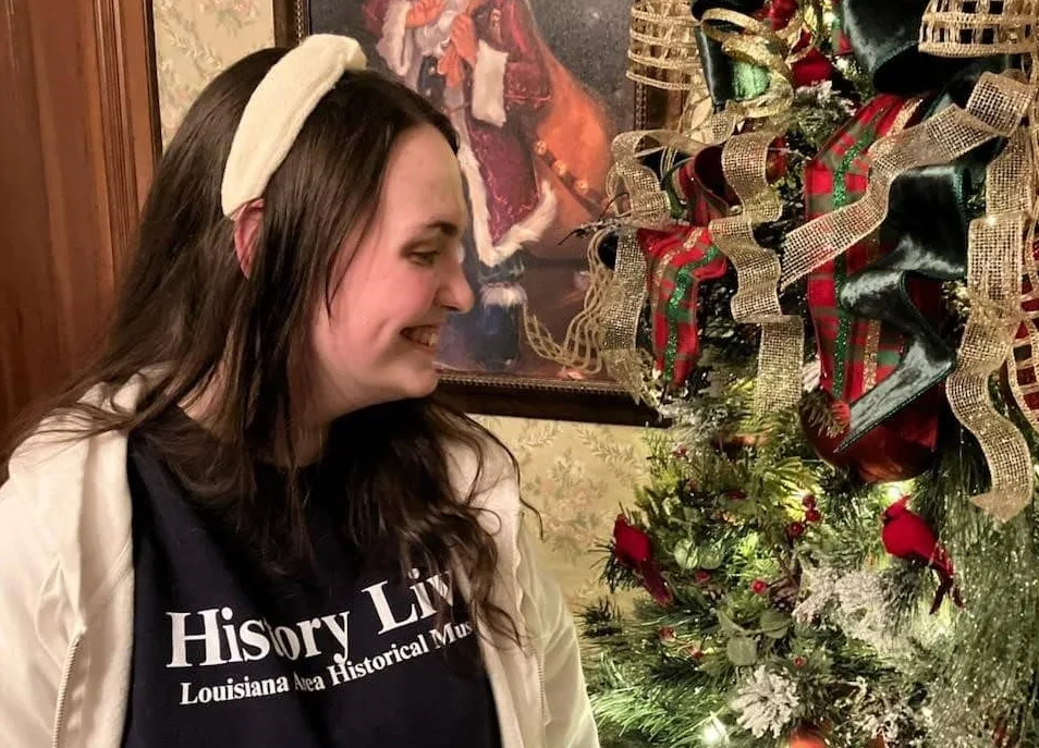 champ-clark-festival-of-trees-kaylee-davis