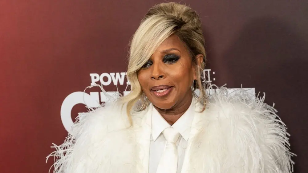 shutterstock_2076952693-2571034 Mary J. Blige wearing dress by Dolce Gabbana attends premiere of Power Book II: Ghost season two by STARZ at SVA Theater New York^ NY - November 17^ 2021