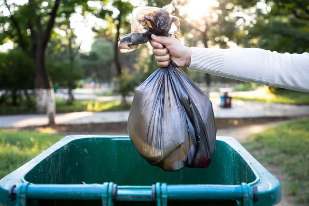 can you throw a mattress in the trash