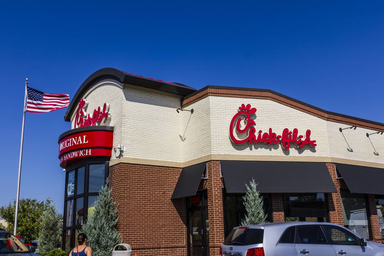 This Woman Went Viral For Ordering 43 Pickles On A ChickFilA Sandwich