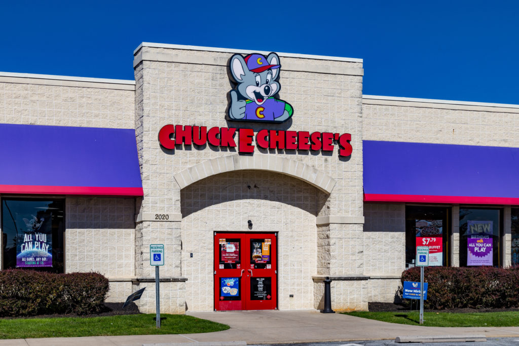 You Can Now Find Frozen Chuck E. Cheese Pizzas In Grocery Stores And They Come With Prize Tickets | Kayla - Vimarsana News