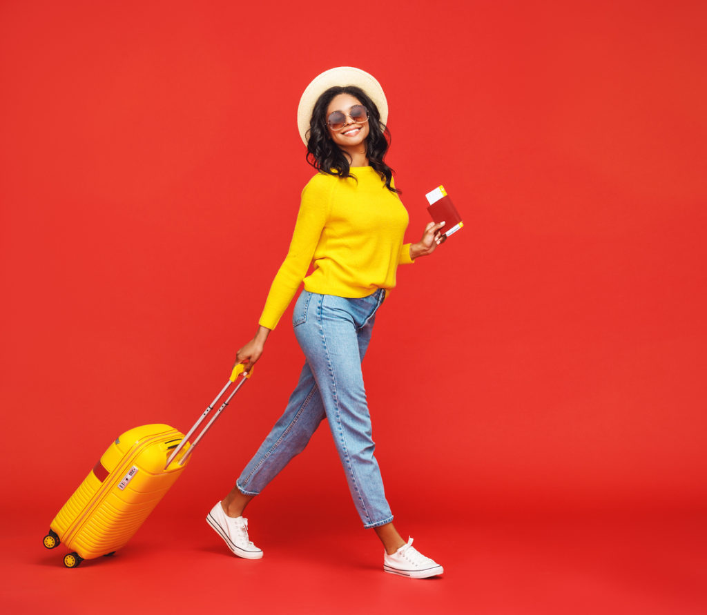 Taco Bell's New Luggage Set Is Inspired By Their Sauce Packets | Kayla | Channel 94.1 - Vimarsana News