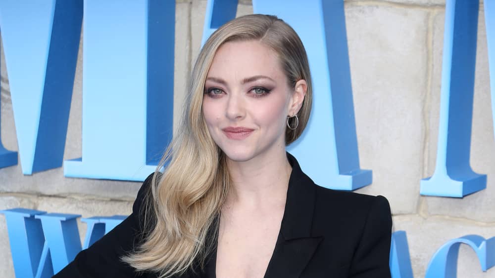 Take A Look At Amanda Seyfried As Theranos Founder Elizabeth Holmes In The Trailer For The 3727