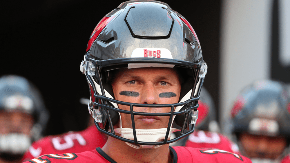 Tom Brady says he's returning as Tampa Bay Buccaneers QB next