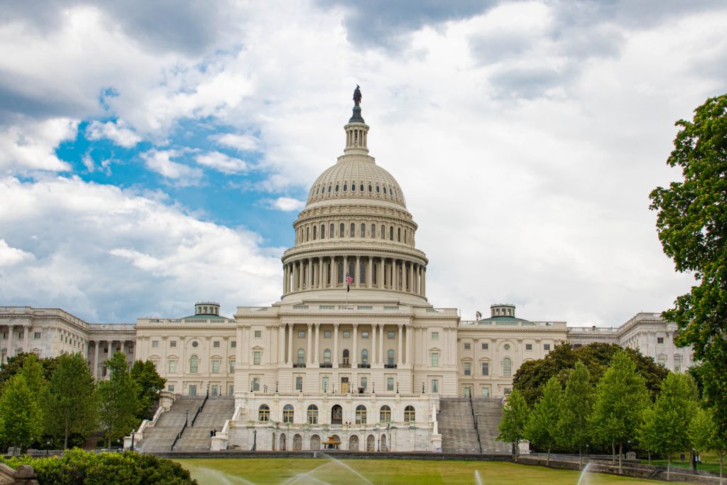 Sen. Paul discusses economy, mental health during roundtable in Glasgow | WCLU Radio