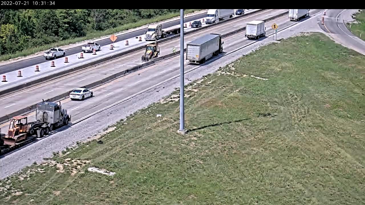 Crash causes major traffic backup near Elizabethtown, Lebanon Junction WCLU Radio