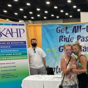 fair-attendees-receive-vaccine-incentive-at-ky-state-fair-credit-kahp-2