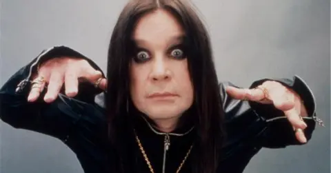 aofts-1753209195-5414-quiz-ozzy_osbourne107252