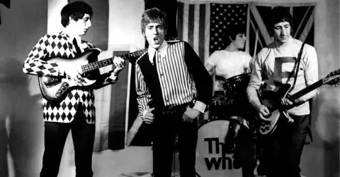 7mdom-1755011314-5441-quiz-the_who890369