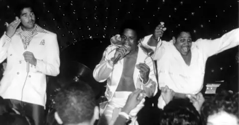 m6axz-1757963025-5506-quiz-sugarhill_gang917103