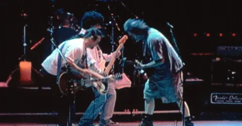 ws7gl-1773759917-5827-quiz-neil_young381653