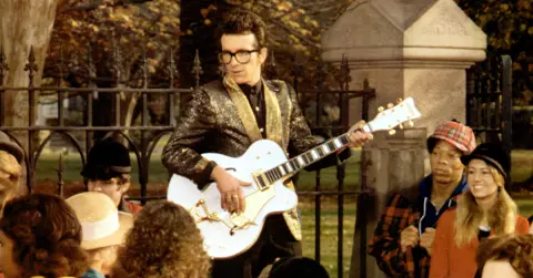 tutbm-1774450777-5848-quiz-elvis_costello884227