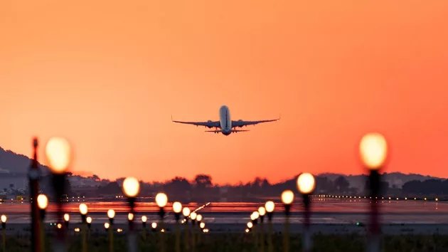 gettyimages_airplane_092523423286