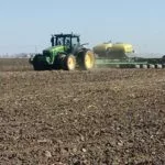 corn-planting-craig-mo-4-4-16-150x150472243-1
