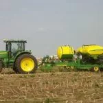 planting-corn-nebraska-corn-board-2016-reduced-again-twice-150x150995907-1