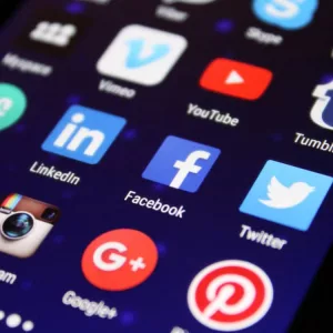 social-media-jpg-6